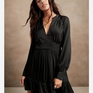 Banana Republic Balza Tiered Mini Dress; Black, Long Sleeve, Petite Small